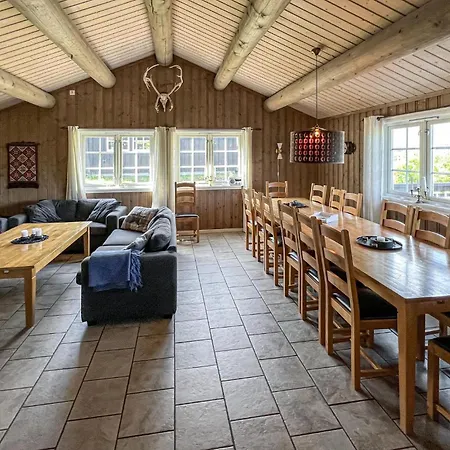 Nice Home In Oyer With Sauna 펜션 외위에르
